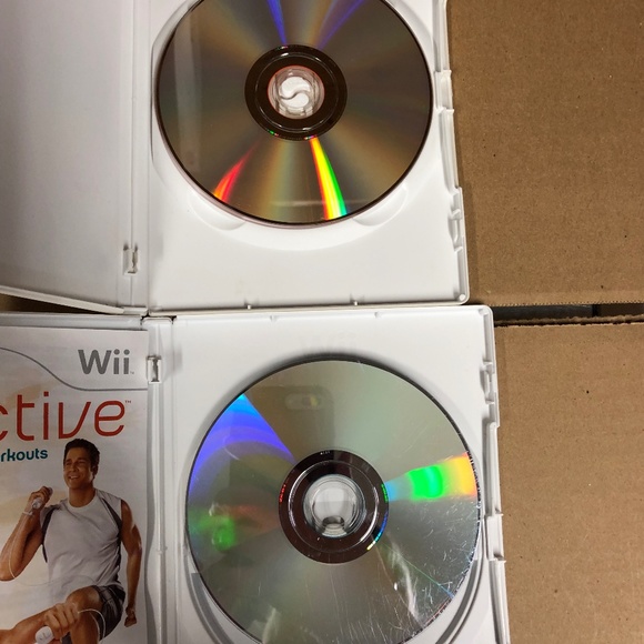 Wii EASports Active Personal Trainer & Active More Workouts, Exercise VideoGames - Picture 4 of 4